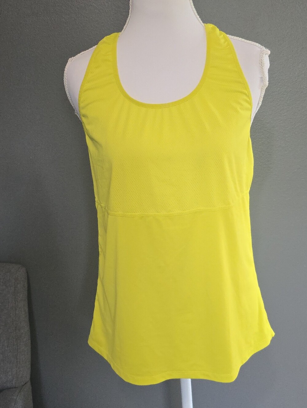 Fabletics Reese Tank In Color Leaf - Picture 3 of 6